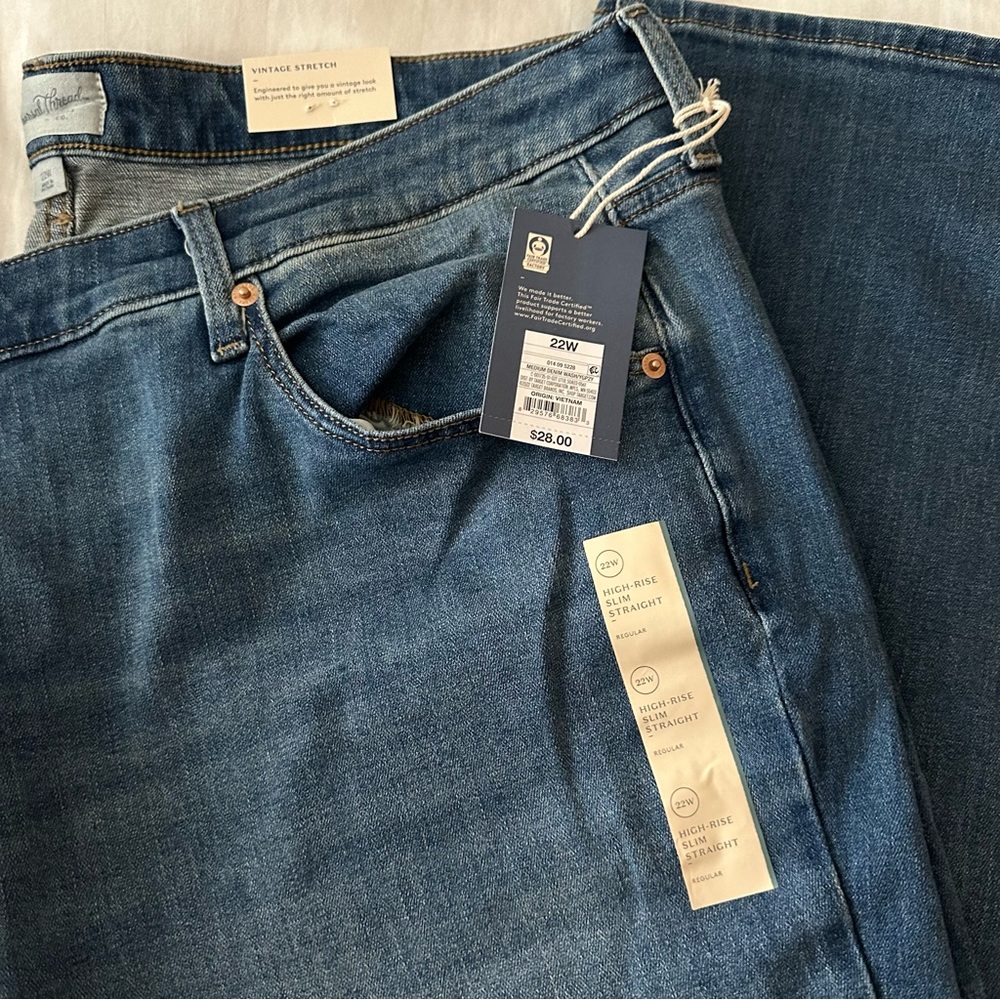 Universal Thread High Rise Slim Straight 22w - Picture 2 of 3